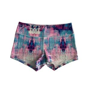 KFT Women’s athletic shorts size large